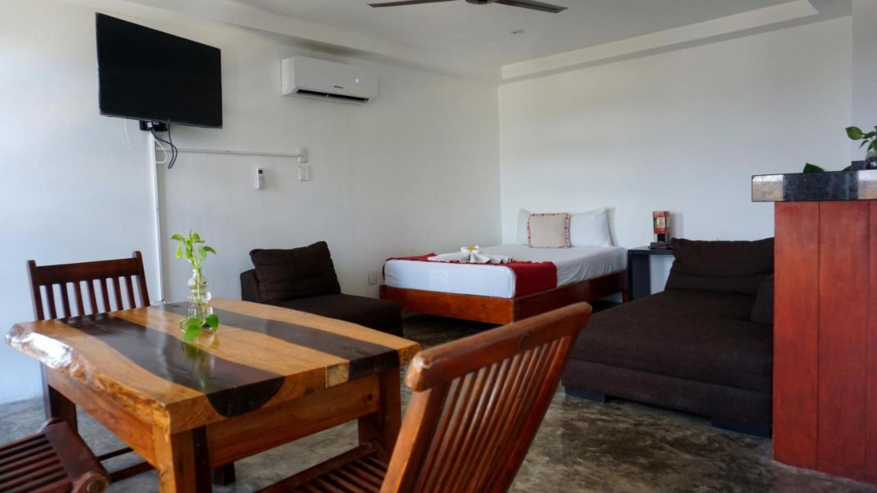 Casa Ticul Hotel Boutique - 5Th Ave (Adults Only) Playa del Carmen Exterior foto A room at the hotel
