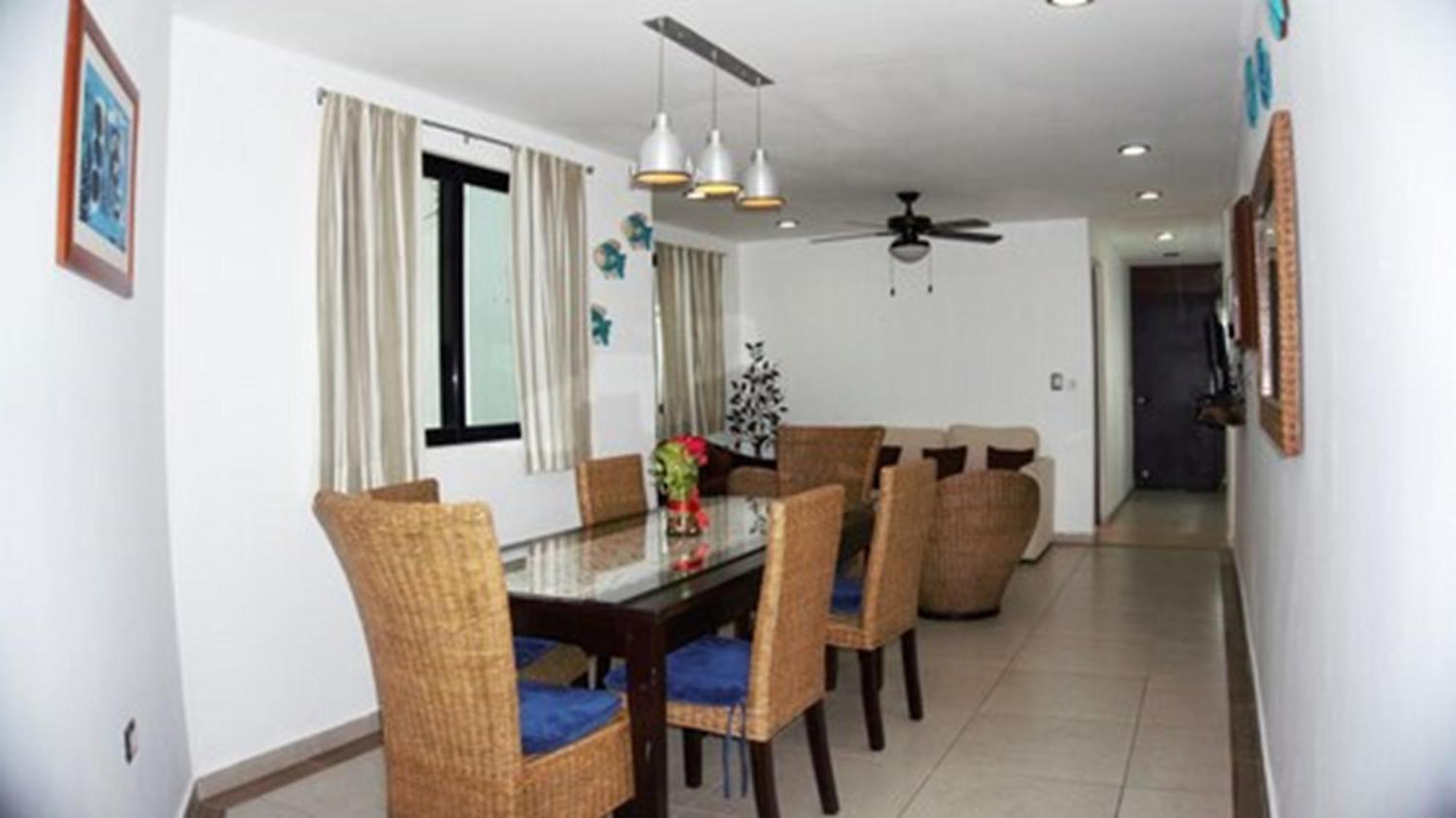 Casa Ticul Hotel Boutique - 5Th Ave (Adults Only) Playa del Carmen Exterior foto A dining room